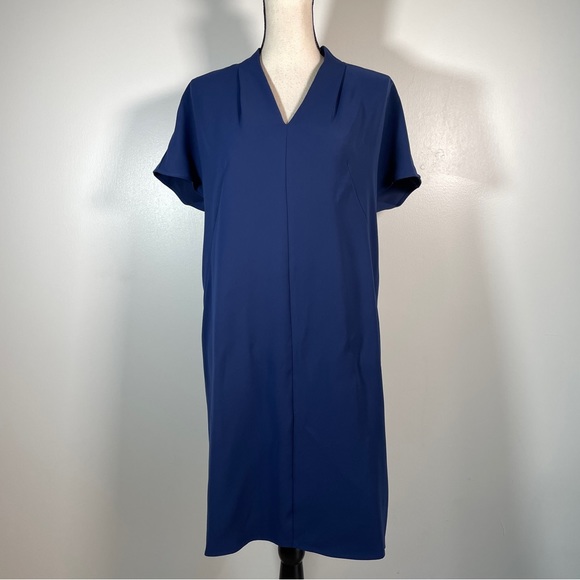 Land's End Navy Blue V Neck Short Cap Sleeve Crepe Shift Dress 4 - Picture 2 of 9